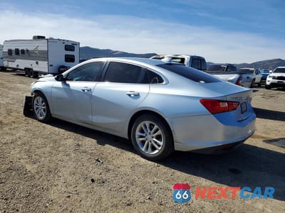 Drugie zdjęcie samochodu z przodu: 2018 CHEVROLET MALIBU LT VIN:1G1ZD5ST9JF102632 - miniatura