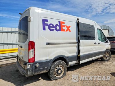 Trzecie zdjęcie samochodu z tyłu: 2015 FORD TRANSIT 150 DELIVERY VAN VIN:1FTNE2CM5FKA38631 - miniatura