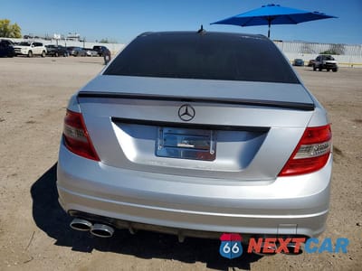 Zdjęcie 6 z 12 samochodu: 2009 MERCEDES-BENZ C 63 AMG VIN:WDDGF77X99F214624 - miniatura