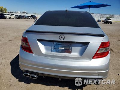 Zdjęcie 6 z 12 samochodu: 2009 MERCEDES-BENZ C 63 AMG VIN:WDDGF77X99F214624 - miniatura