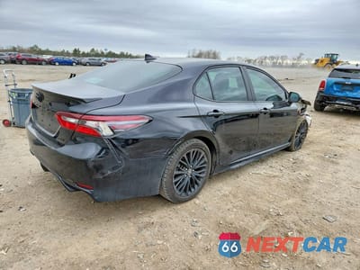 Trzecie zdjęcie samochodu z tyłu: 2022 TOYOTA CAMRY HYBRID SE NIGHTSHADE VIN:4T1T31AK9NU036498 - miniatura