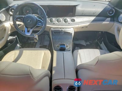 Zdjęcie 8 z 13 samochodu: 2019 MERCEDES-BENZ E 300 VIN:WDDZF4JB1KA682838 - miniatura