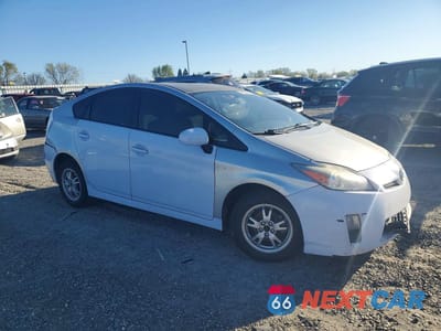 Czwarte zdjęcie samochodu z boku: 2010 TOYOTA PRIUS III VIN:JTDKN3DU2A1295753 - miniatura