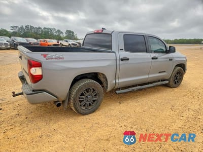Trzecie zdjęcie samochodu z tyłu: 2021 TOYOTA TUNDRA SR5 VIN:5TFEY5F17MX282873 - miniatura