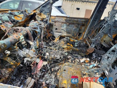 Zdjęcie 7 z 11 samochodu: 2005 NISSAN TITAN XE VIN:1N6AA07A95N501072 - miniatura