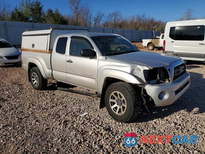 Czwarte zdjęcie samochodu z boku: 2008 TOYOTA TACOMA V6 VIN:5TEUU42NX8Z561971 - miniatura