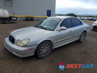 2004 HYUNDAI SONATA GLS KMHWF35H24A916232 - główne zdjęcie licytacji z USA - miniatura