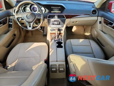 Zdjęcie 8 z 11 samochodu: 2014 MERCEDES-BENZ C 300 4MATIC VIN:WDDGF8AB0ER307091 - miniatura