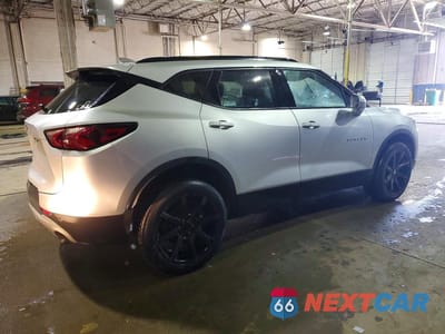 Trzecie zdjęcie samochodu z tyłu: 2020 CHEVROLET BLAZER 2LT VIN:3GNKBCRS4LS628060 - miniatura