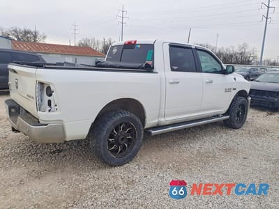 Trzecie zdjęcie samochodu z tyłu: 2017 RAM 1500 VIN:3C6RR7LT1HG681683 - miniatura