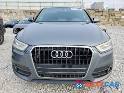 Piąte zdjęcie samochodu w środku: 2015 AUDI Q3 PREMIUM PLUS VIN:WA1BFCFS5FR008773 - miniatura
