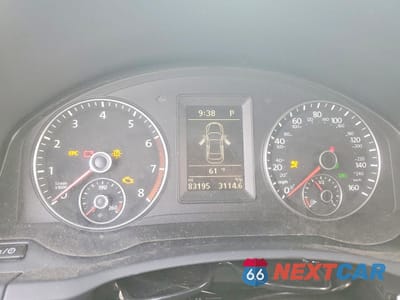 Zdjęcie 9 z 12 samochodu: 2014 VOLKSWAGEN EOS KOMFORT VIN:WVWBW8AH3EV005634 - miniatura