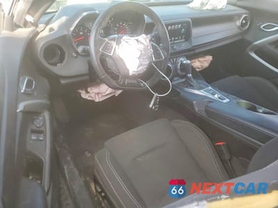 Zdjęcie 8 z 12 samochodu: 2017 CHEVROLET CAMARO SS VIN:1G1FF1R76H0152044 - miniatura