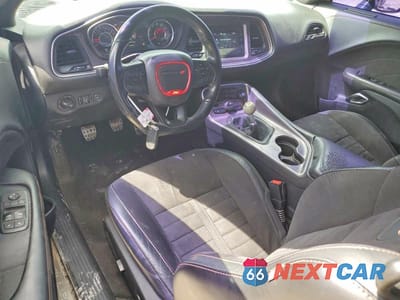 Zdjęcie 8 z 12 samochodu: 2015 DODGE CHALLENGER SXT VIN:2C3CDZAT7FH816792 - miniatura