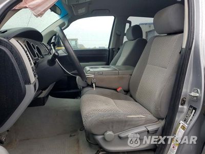 Zdjęcie 7 z 11 samochodu: 2008 TOYOTA TUNDRA GRADE VIN:5TFDV541X8X069011 - miniatura