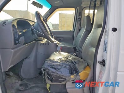 Zdjęcie 7 z 13 samochodu: 2002 FORD ECONOLINE VIN:1FTRE14282HA77052 - miniatura