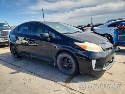 Czwarte zdjęcie samochodu z boku: 2014 TOYOTA PRIUS TWO VIN:JTDKN3DU7E1749890 - miniatura