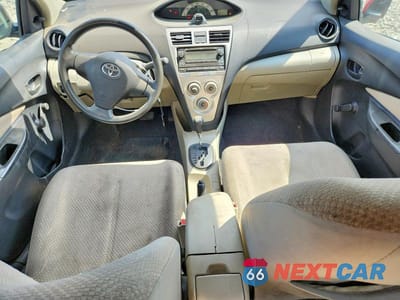 Zdjęcie 8 z 11 samochodu: 2007 TOYOTA YARIS BASE VIN:JTDBT923471009266 - miniatura