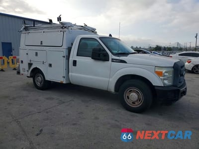 Czwarte zdjęcie samochodu z boku: 2013 FORD F350 SUPER DUTY VIN:1FDRF3A68DEB92377 - miniatura