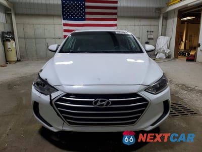 Piąte zdjęcie samochodu w środku: 2018 HYUNDAI ELANTRA SE VIN:5NPD74LF7JH334180 - miniatura