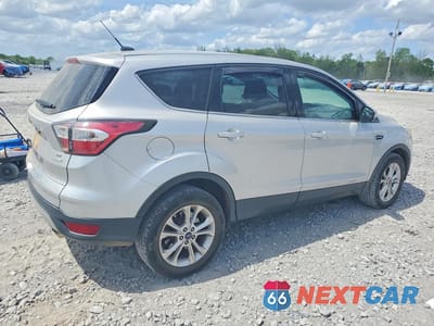 Trzecie zdjęcie samochodu z tyłu: 2017 FORD ESCAPE SE VIN:1FMCU0GD1HUB00957 - miniatura