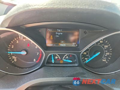 Zdjęcie 9 z 13 samochodu: 2017 FORD ESCAPE SE VIN:1FMCU0GD6HUC95213 - miniatura