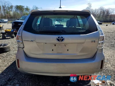 Zdjęcie 6 z 12 samochodu: 2012 TOYOTA PRIUS V FIVE VIN:JTDZN3EU6C3073706 - miniatura