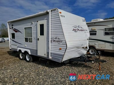 2007 JAYCO JAY FLIGHT CAMPER 1UJBJ02K0718A0124 - główne zdjęcie licytacji z USA - miniatura