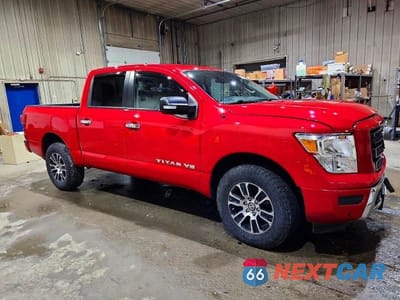 Czwarte zdjęcie samochodu z boku: 2020 NISSAN TITAN SV VIN:1N6AA1ED5LN512182 - miniatura