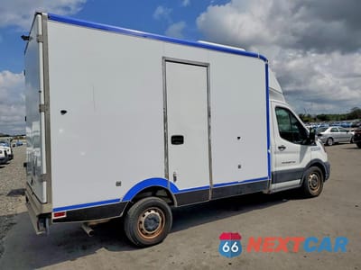 Trzecie zdjęcie samochodu z tyłu: 2020 FORD TRANSIT DELIVERY TRUCK VIN:1FDBW5Z80LKA83396 - miniatura