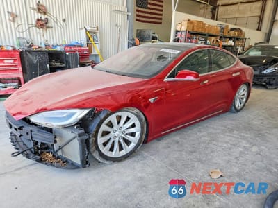 2017 TESLA MODEL S 5YJSA1E2XHF208261 - główne zdjęcie licytacji z USA - miniatura