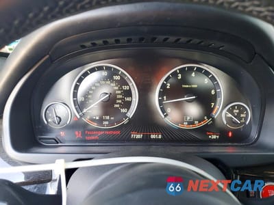 Zdjęcie 9 z 12 samochodu: 2015 BMW X5 XDRIVE50I VIN:5UXKR6C54F0J73908 - miniatura