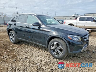 Czwarte zdjęcie samochodu z boku: 2019 MERCEDES-BENZ GLC 300 4MATIC VIN:WDC0G4KBXKV177091 - miniatura