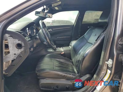 Zdjęcie 7 z 12 samochodu: 2014 CHRYSLER 300 S VIN:2C3CCABG9EH376711 - miniatura