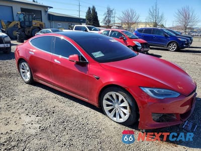 Czwarte zdjęcie samochodu z boku: 2018 TESLA MODEL S VIN:5YJSA1E23JF295197 - miniatura