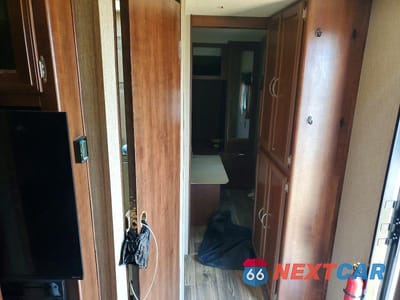 Piąte zdjęcie samochodu w środku: 2018 KEYSTONE PASSPORT CAMPER VIN:4YDT28928JK412258 - miniatura