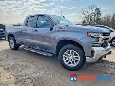 Czwarte zdjęcie samochodu z boku: 2019 CHEVROLET SILVERADO K1500 LT VIN:1GCRYDED6KZ288611 - miniatura