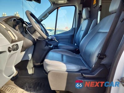 Zdjęcie 7 z 12 samochodu: 2018 FORD TRANSIT 150 UTILITY / SERVICE VAN VIN:1FTYE2CM1JKB37467 - miniatura