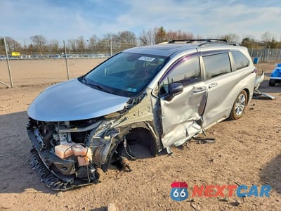 2022 TOYOTA SIENNA XSE 7-PASSENGER 5TDDSKFC6NS043576 - główne zdjęcie licytacji z USA - miniatura