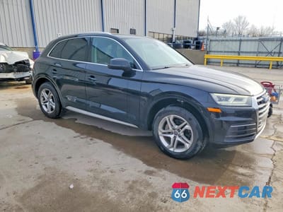 Czwarte zdjęcie samochodu z boku: 2018 AUDI Q5 PREMIUM PLUS VIN:WA1BNAFY3J2043373 - miniatura