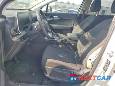 Zdjęcie 7 z 12 samochodu: 2024 KIA SPORTAGE LX VIN:KNDPU3DF2R7270161 - miniatura