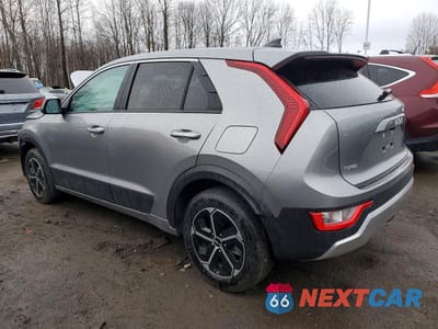 Drugie zdjęcie samochodu z przodu: 2025 KIA NIRO LX VIN:KNDCP3LE0S5297486 - miniatura