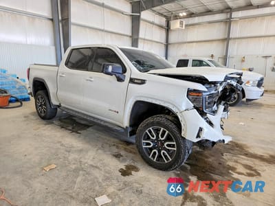 Czwarte zdjęcie samochodu z boku: 2023 GMC SIERRA K1500 AT4 VIN:1GTUUEE82PZ120356 - miniatura