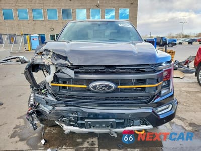 Piąte zdjęcie samochodu w środku: 2023 FORD F150 SUPERCREW VIN:1FTEW1E84PFB17791 - miniatura