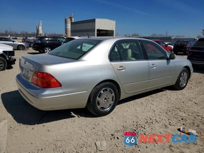 Trzecie zdjęcie samochodu z tyłu: 2002 LEXUS LS VIN:JTHBN30F920078858 - miniatura