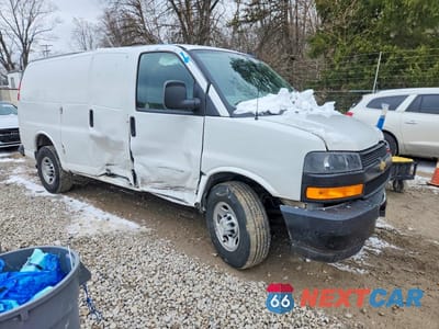 Czwarte zdjęcie samochodu z boku: 2024 CHEV EXPRESS G2500 VIN:1GCWGAF70R1102969 - miniatura