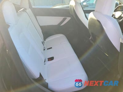 Zdjęcie 10 z 11 samochodu: 2021 TESLA MODEL Y VIN:5YJYGDEE3MF198011 - miniatura