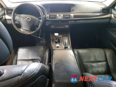 Zdjęcie 8 z 11 samochodu: 2014 LEXUS LS 460 VIN:JTHCL5EF9E5022649 - miniatura
