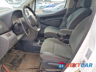 Zdjęcie 7 z 13 samochodu: 2015 NISSAN NV200 SV VIN:3N6CM0KN3FK693378 - miniatura