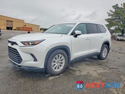 2025 TOYOTA GRAND HIGHLANDER XLE 5TDAAAA56SS019783 - główne zdjęcie licytacji z USA - miniatura